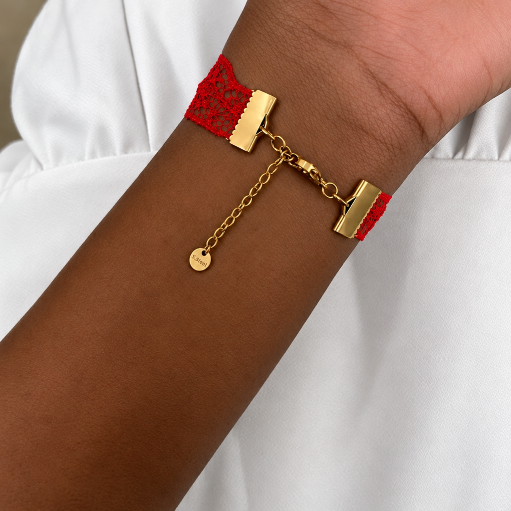 Arrière du bracelet avec dentelle rouge Maria